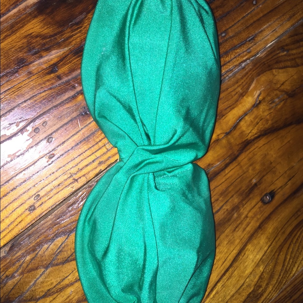 Kelly green Victoria Secret strapless top 34C